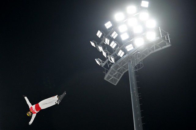 国产成人综合亚洲一区